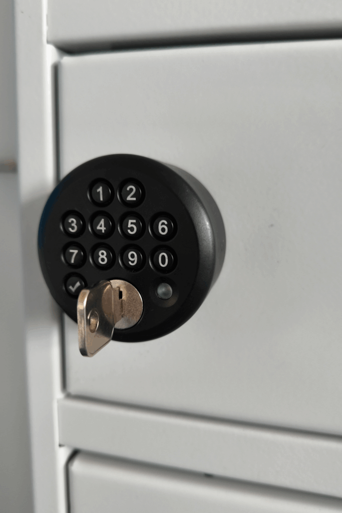 TORO PIN Code Schloss